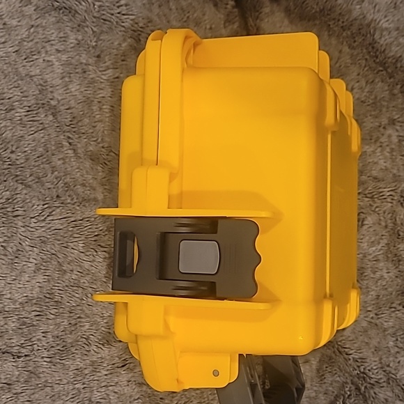 Invicta Yellow 3 Slot Dive Impact Case DC3YEL - Picture 5 of 10